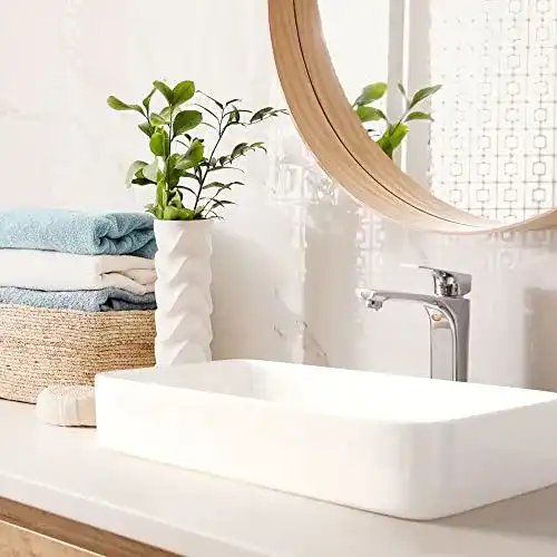 Kleines Waschbecken für Gäste-WC, platzsparend und modern
