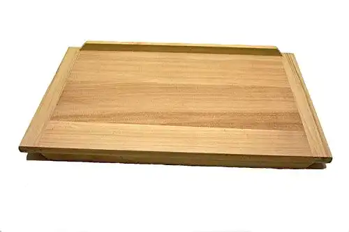Backbrett Gluecksshop XXL aus Naturholz für die Nudelherstellung