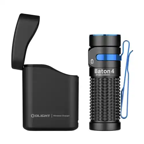 Olight Baton 4 Kit Mini LED Taschenlampe mit Ladecase und 190 Tagen Laufzeit