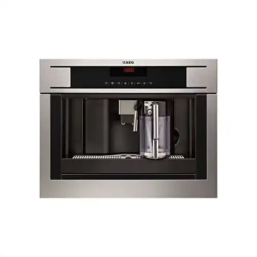 Einbau-Kaffeevollautomat AEG KKK884500M mit Touch-Steuerung und LCD-Display