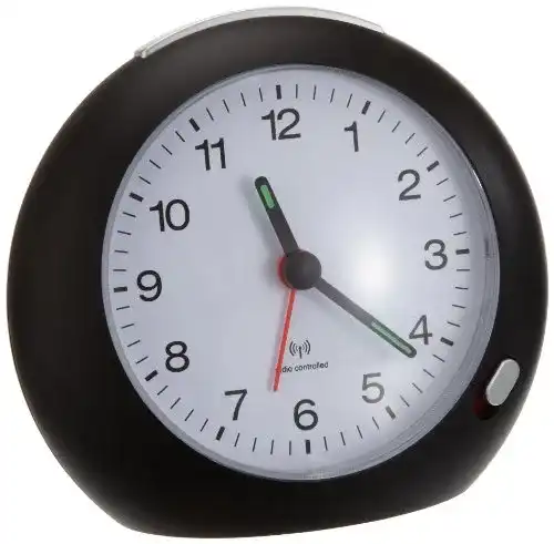 Funkwecker TFA Dostmann 98.1037 mit Analoganzeige und Snooze-Funktion