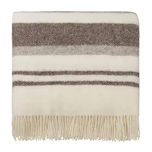 Schafwolldecke Urbanara Kampai 140×220 cm aus Naturwolle