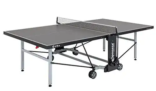 Sponeta S5-70e Outdoor-Tischtennisplatte mit Netz und Stabilitätsmerkmalen