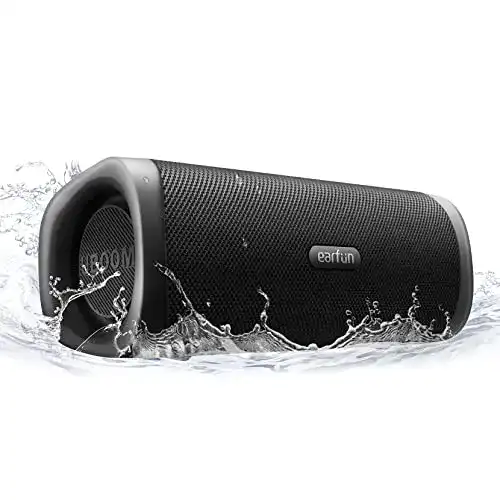 EarFun UBOOM L Bluetooth Lautsprecher mit IP67 Wasserschutz