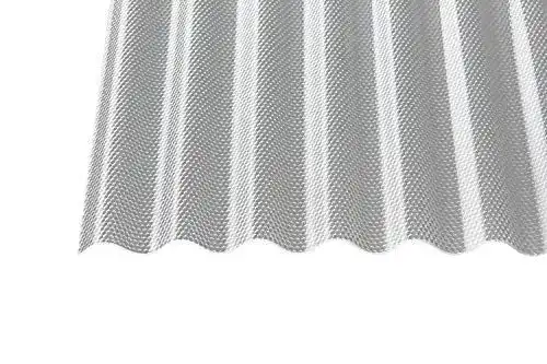 Polycarbonat-Wellplatten von Gutta in klarer Wabenstruktur