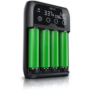 18650 Ladegerät von CSL – Universelles Akku-Ladegerät für verschiedene Batterietypen