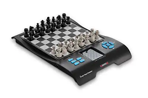 Schachcomputer Millennium Europe Chess Champion M800 für Einsteiger