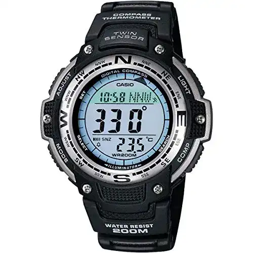 Casio Herrenarmbanduhr Digital Quarz mit Kompass und Harzgehäuse