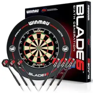 Winmau Blade 6 Dartscheibe mit Surround und Darts Set