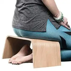 Meditationsbank Valiai aus robustem Holz für Yoga und Meditation