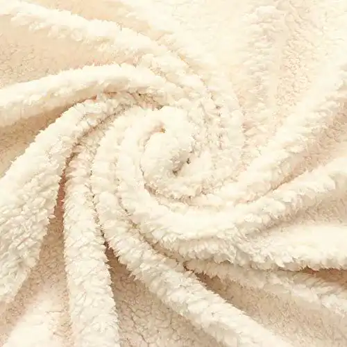 Plüschstoff für Decken und Bekleidung aus 100% Polyester