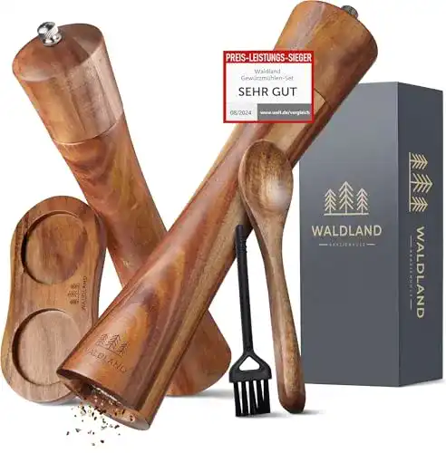 Pfeffermühle aus Holz mit Keramikmahlwerk von Waldland
