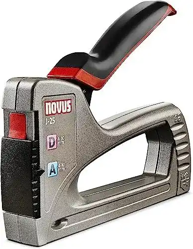 Novus Handtacker J-25 aus Metall mit Unterlademechanik für Klammern