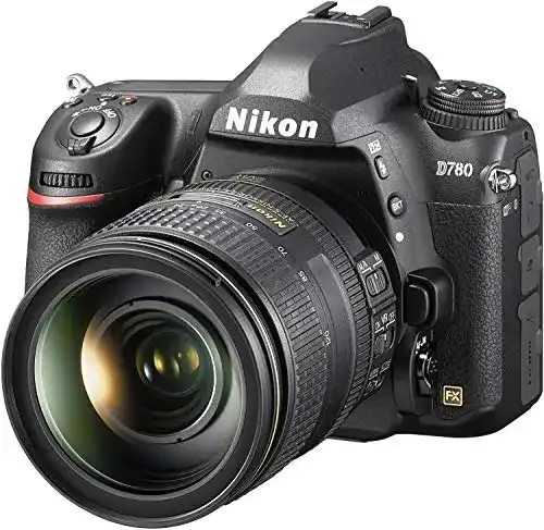 Nikon D780 Vollformat Spiegelreflexkamera mit AF-S 24-120mm Objektiv