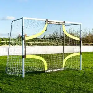 Torwand Forza Pro Fußballtor-Zielwand mit vier Eck-Schießscheiben