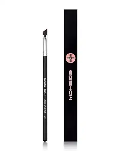 Eyeliner-Pinsel Eigshow, abgewinkelt für präzise Anwendung