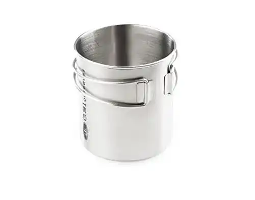 Camping-Topf von GSI Outdoors mit Edelstahlbecher und Klappgriff 700 ml