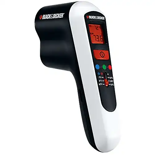 Infrarot-Thermometer von Black+Decker mit Li-Ion Akku und Energiespar-Funktion