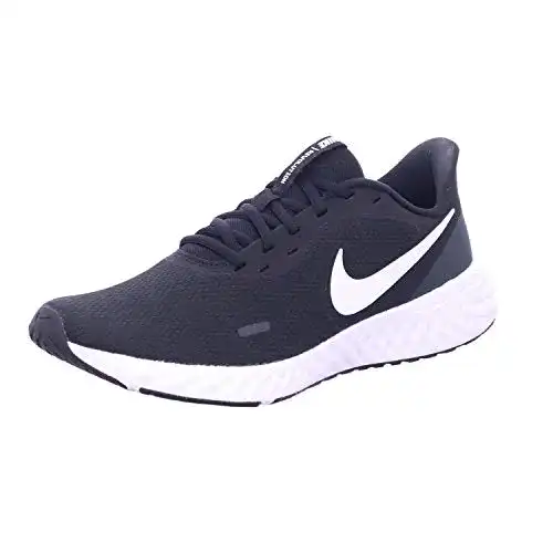 Nike Herren Revolution 5 Laufschuhe in Schwarz
