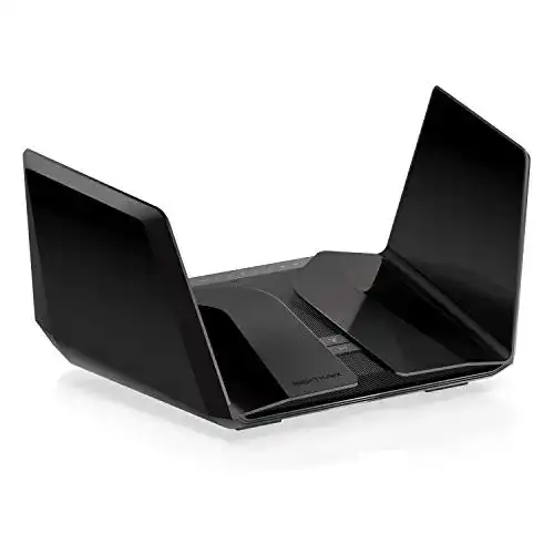 Netgear RAXE500 WiFi 6E Router mit 12 Streams und Tri-Band Technologie
