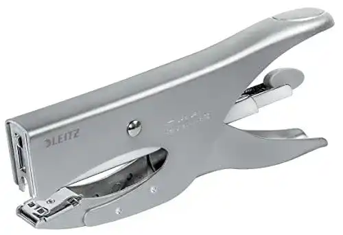Heftzange Leitz für 40 Blatt mit ergonomischem Design aus Metall