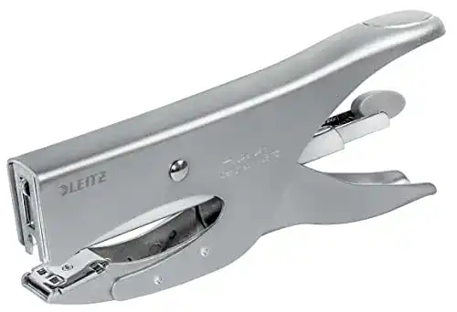 Heftzange Leitz für 40 Blatt mit ergonomischem Design aus Metall