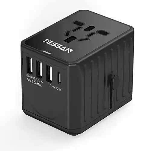 Reiseadapter TESSAN Universal mit 3 USB-Anschlüssen und 1 USB-C-Anschluss
