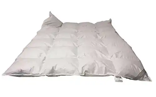 Gänsedaunendecke von Betten Hofmann mit 1000g Füllung und Karo-Design