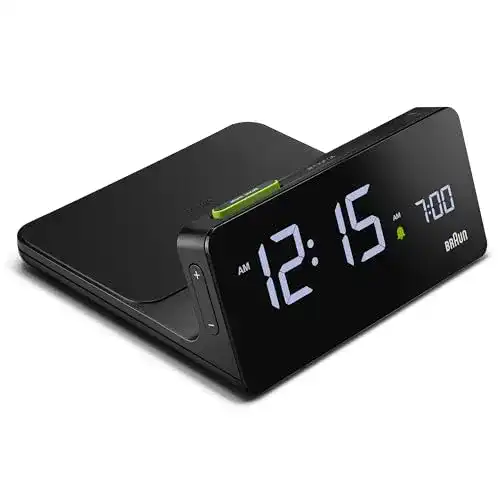 Braun Digitaler Wecker mit VA LCD Display und 10 W Qi Ladepad