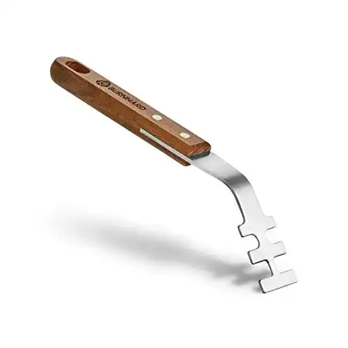 Grillrostheber aus Akazienholz und Edelstahl von BURNHARD