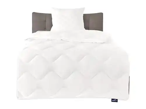 Bettdecke 240 x 220 Traumnacht Cozy – Leichte Microfaser Decke