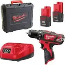Milwaukee Akku-Bohrschrauber M12BDD-152C 12 V mit 2 Akkus 1,5 Ah Li-Ion