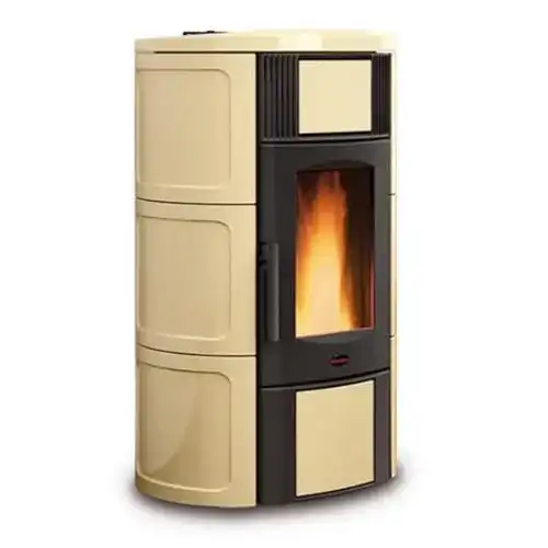Wasserführender Pelletofen Extraflame Iside Idro 2.0 mit A+ Effizienz