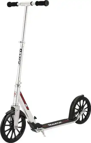 Razor A6 Scooter mit Luftreifen für große Fahrer
