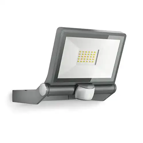 LED-Außenstrahler mit Bewegungsmelder von Steinel