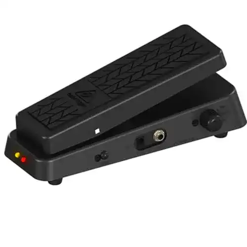 Wah-Wah-Pedal Behringer Hellbabe HB01 mit optischer Steuerung