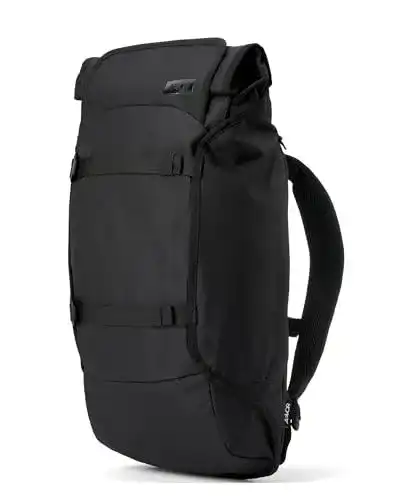 Aevor Travelpack Rucksack in Schwarz – 38 Liter mit Laptopfach