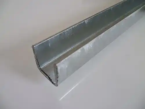 U-Profilstahl verzinkt 30 x 30 x 1,5 mm für Stahlkonstruktionen