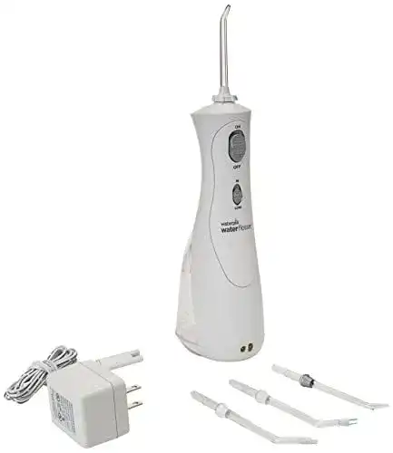 Waterpik Munddusche WP-450 in Blau und Weiß, elektrisch