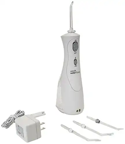 Waterpik Munddusche WP-450 in Blau und Weiß, elektrisch