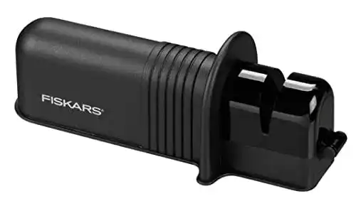 Fiskars Axt- und Messerschärfer mit Keramik-Schleifkopf