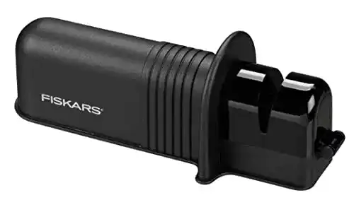 Fiskars Axt- und Messerschärfer mit Keramik-Schleifkopf