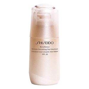Shiseido Benefiance Wrinkle Smoothing Tagesemulsion mit SPF 20