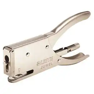 Heftzange Leitz Juwel für bis zu 12 Blatt mit ergonomischem Design