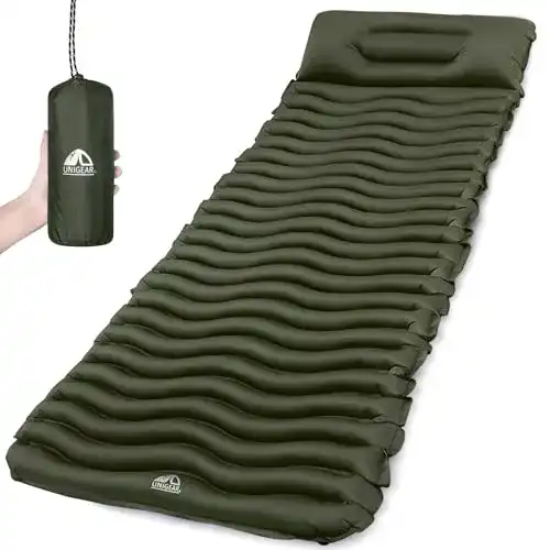 Camping-Isomatte Unigear mit kleinem Packmaß und guter Körperunterstützung