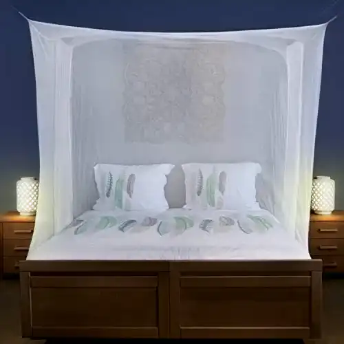 Moskitonetz für Doppelbett in Weiß mit Hängeschlaufen und Öffnungen