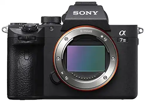 Sony Alpha 7 III Systemkamera mit Vollformatsensor und Autofokus