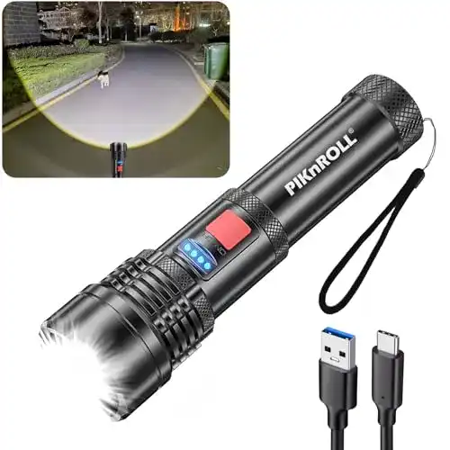 Taschenlampe mit 10.000 Lumen von PIKnROLL mit USB-C Aufladung