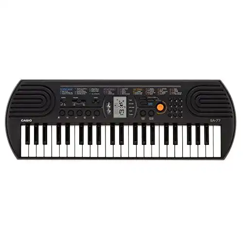 Casio SA-77 Mini-Keyboard mit 44 Tasten und Drumpads