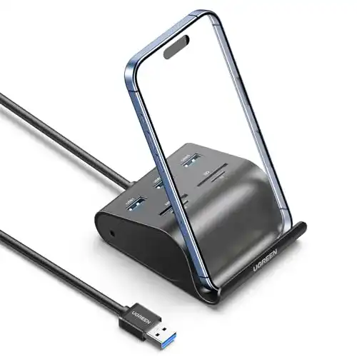 UGREEN USB Kartenleser mit USB 3.0 Hub und 4 Kartensteckplätzen